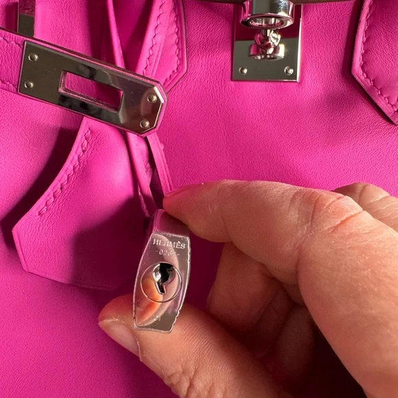 Birkin 25 in Magnolia Swift - Picture 8 of 8